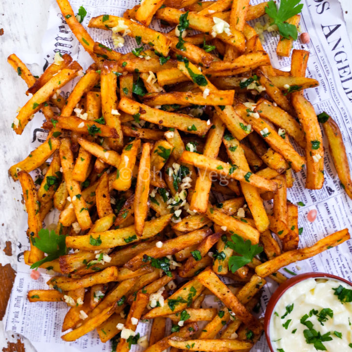 Garlic Fries (Baked and Air Fried) 