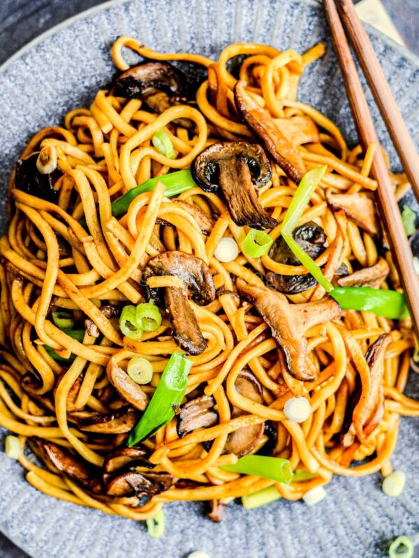 Mushroom Chow Mein