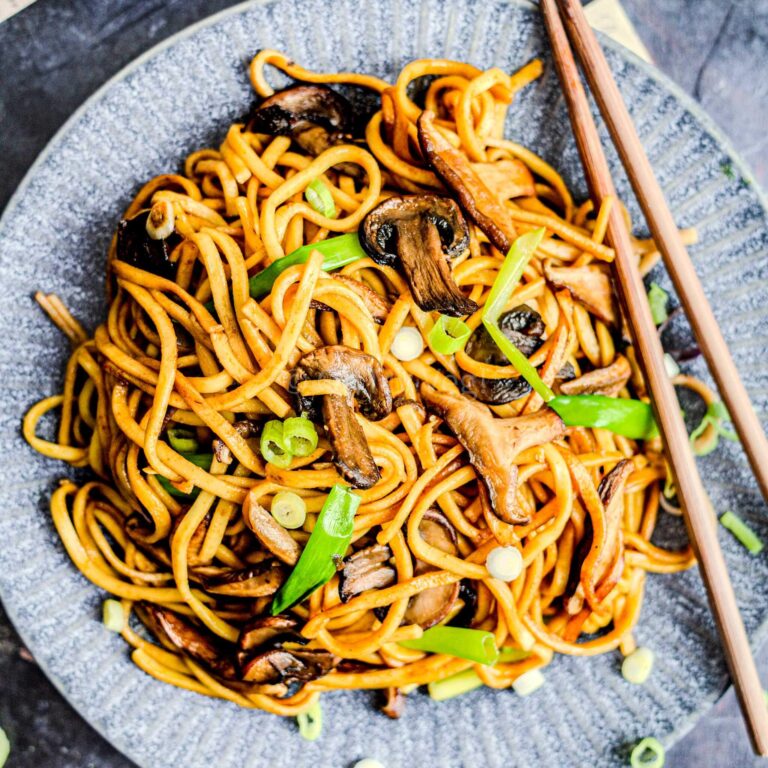 Mushroom Chow Mein