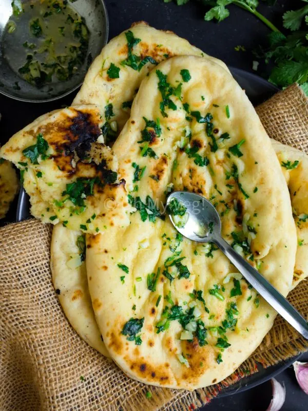 Fluffy Garlic and Coriander Indian Naan, Eggless