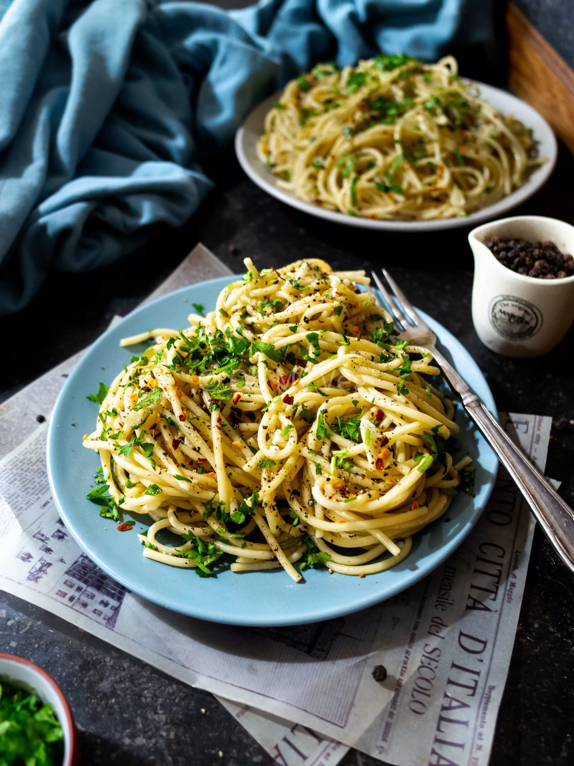 Spaghetti Aglio e Olio – Garlic & Oil Pasta (Vegan)